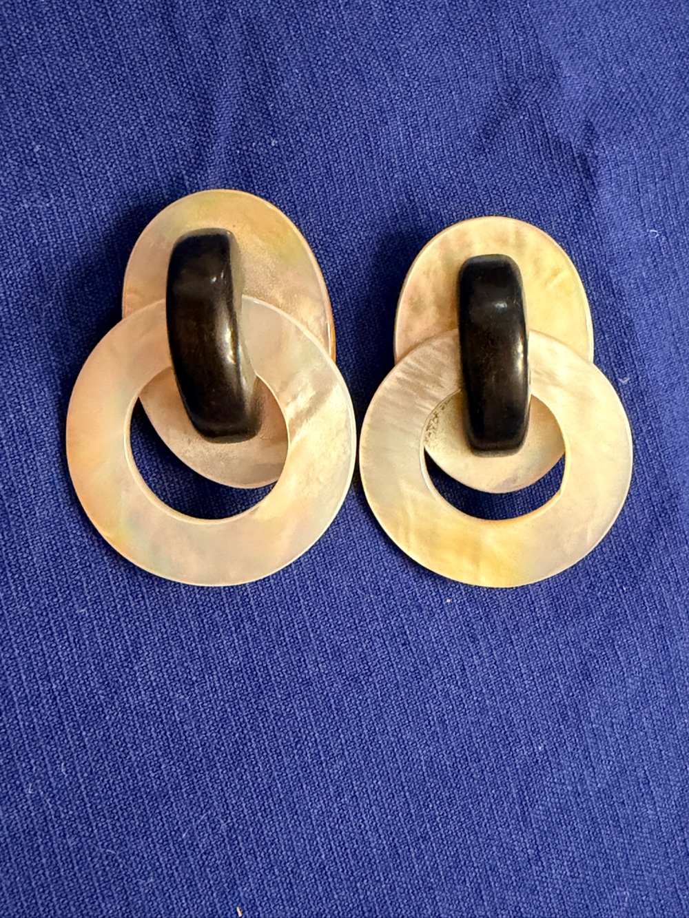 Mother of Pearl Oval Clip-On Earrings - White